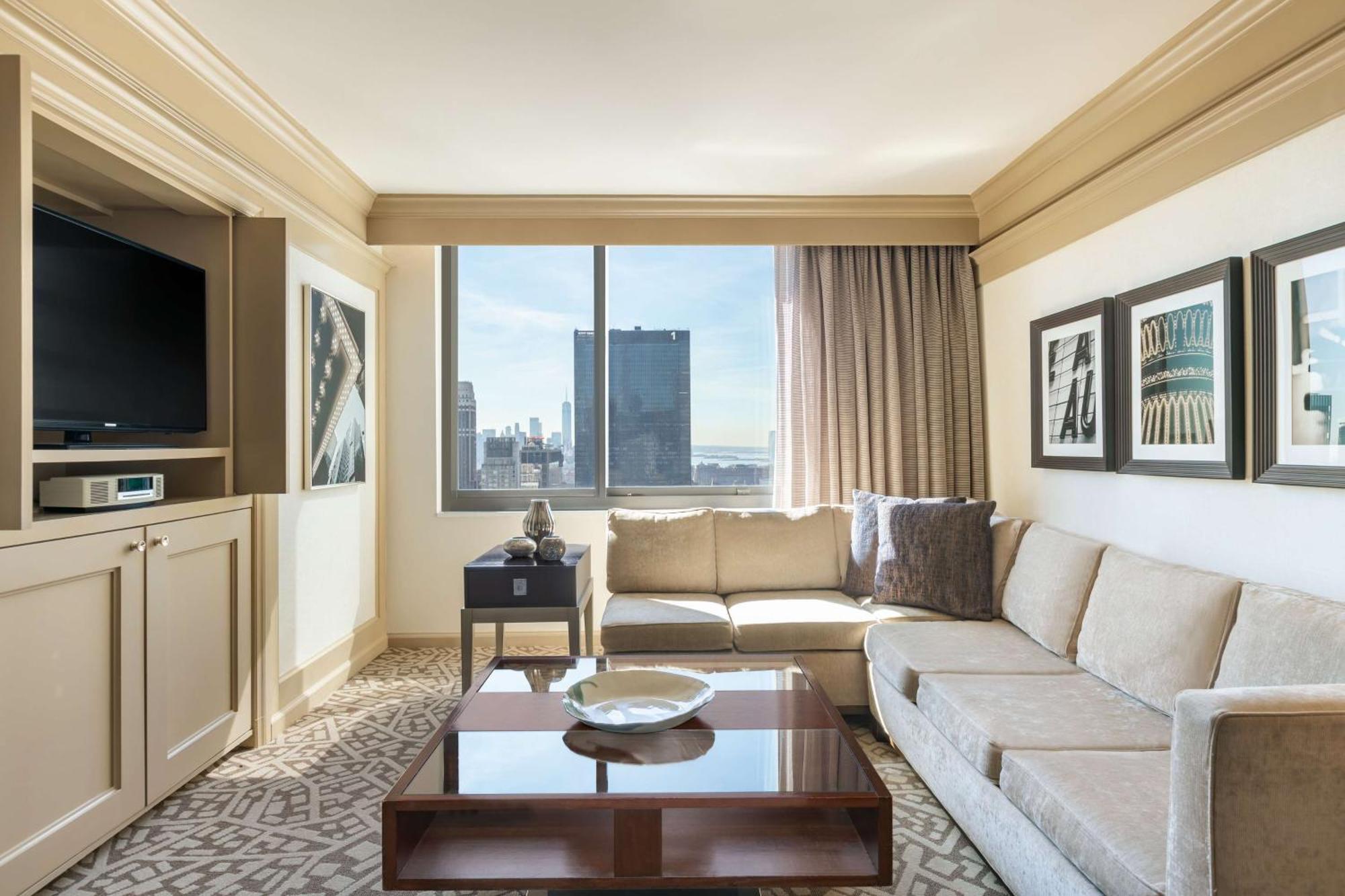 Hotel Hilton New York Times Square Exterior foto